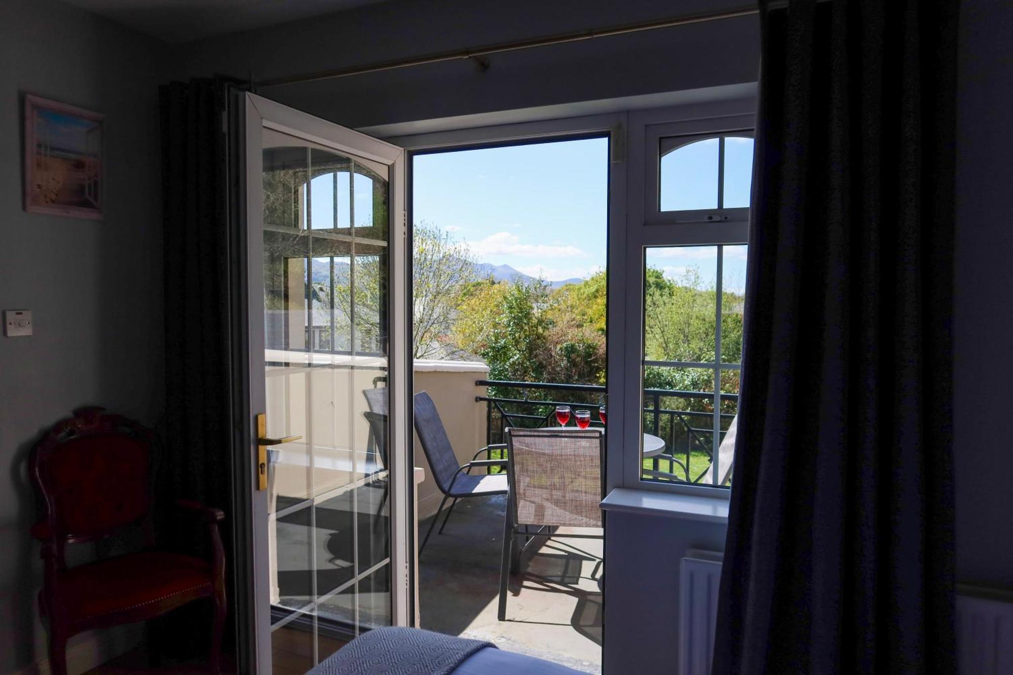 Woodville Lodge Guesthouse Killarney Eksteriør bilde