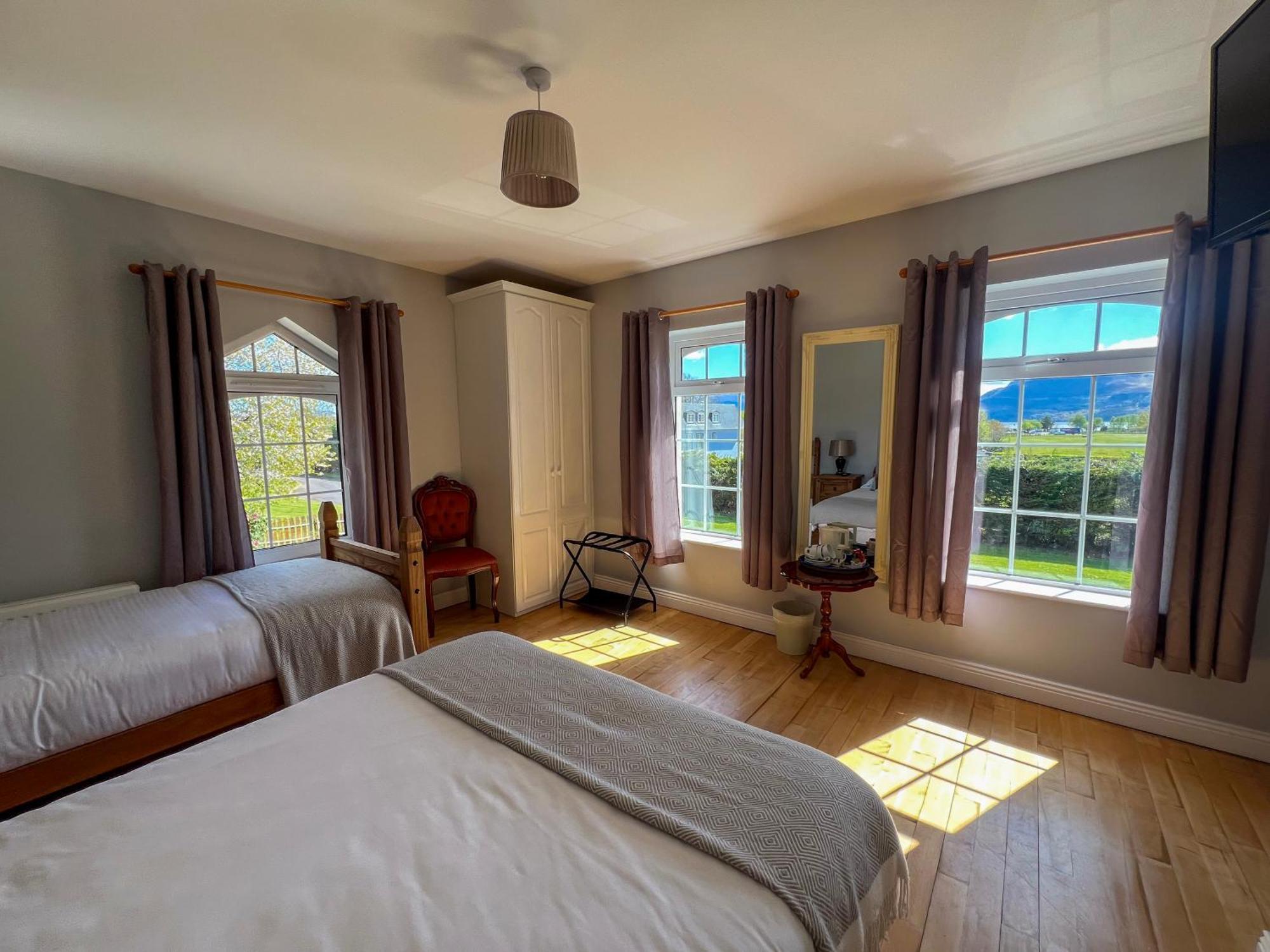 Woodville Lodge Guesthouse Killarney Eksteriør bilde